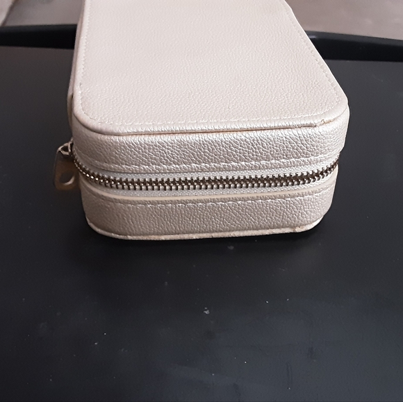 New Rectangular Jewellery Box - Picture 8 of 10